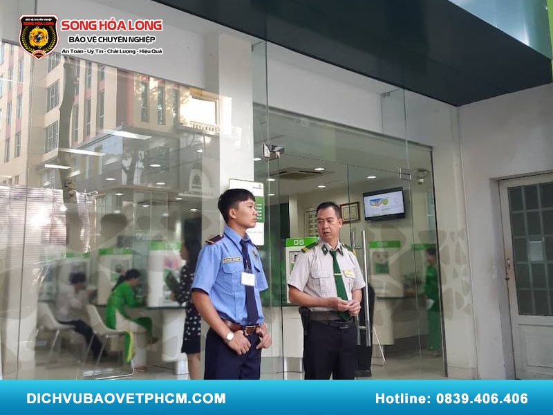 Lương bảo vệ ngân hàng Vietcombank